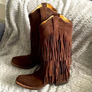 Tanner Mark women’s brown suede fringed cowboy boots. Size 8-8.5.